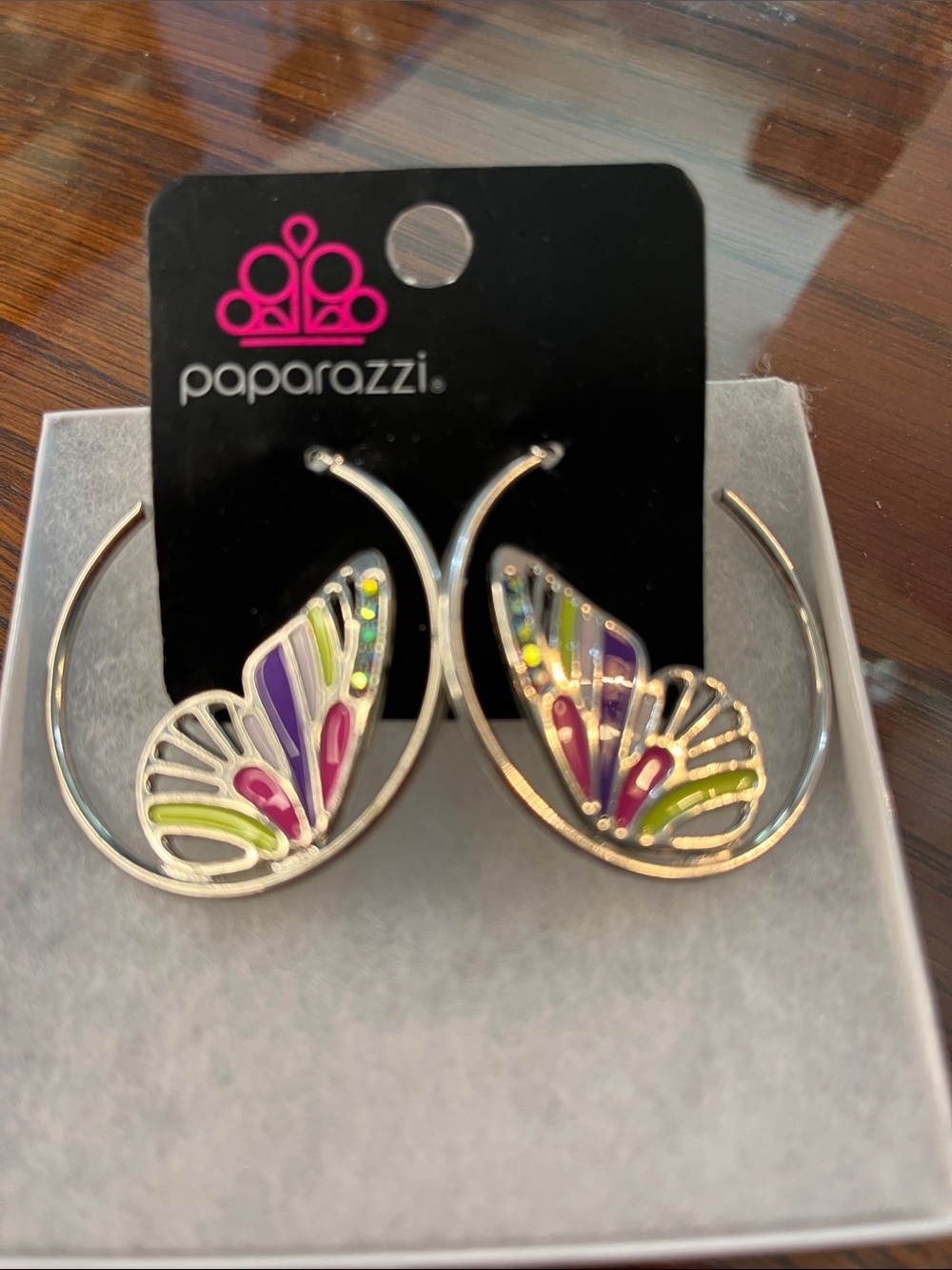 Accessories - Earrings (Jewelry)